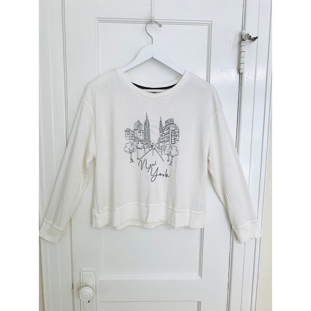 Jane + Delancey New York City Skyline Lightweight Sweatshirt S Cream Embroidered
